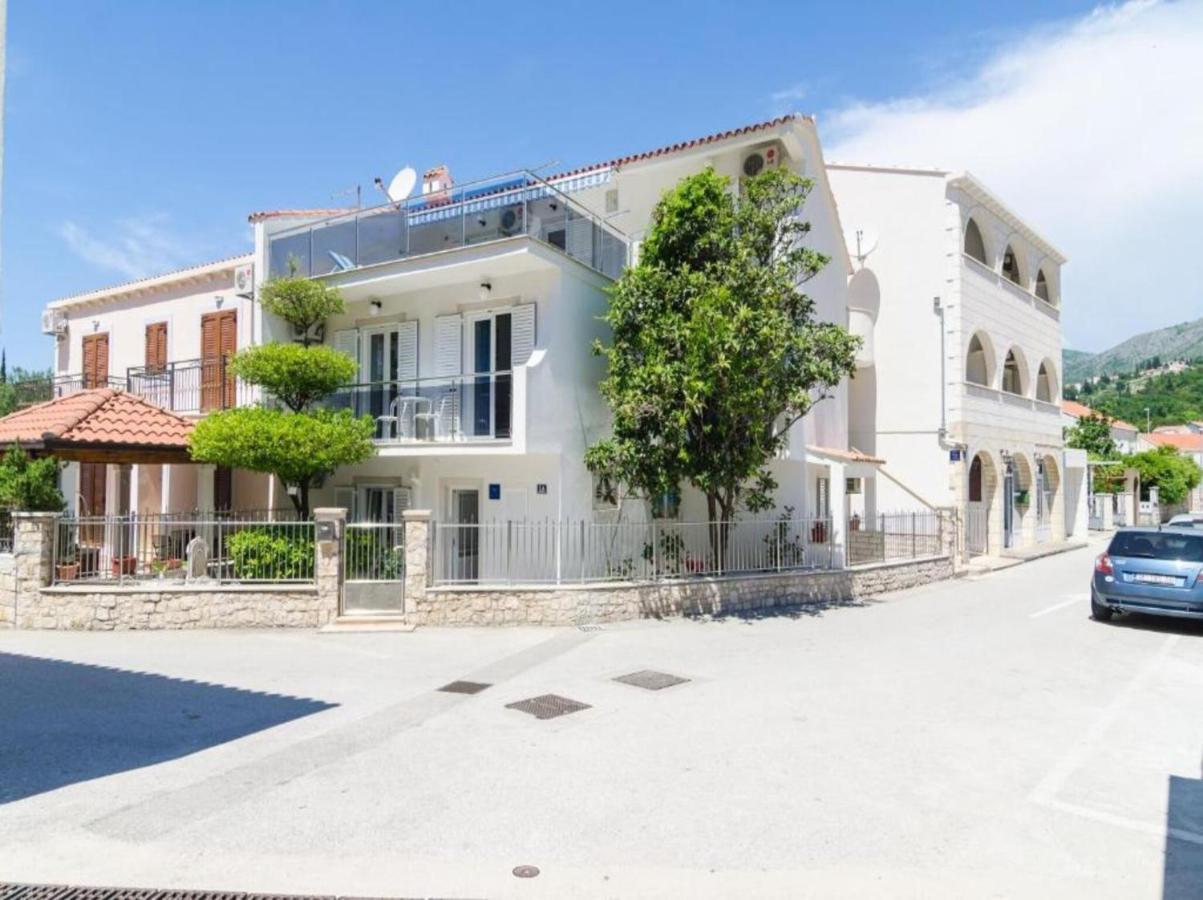 Rooms & Apartments Barisic มลินี ภายนอก รูปภาพ
