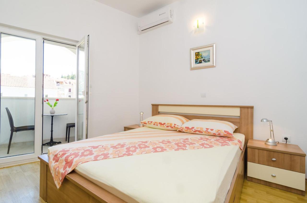 Rooms & Apartments Barisic มลินี ภายนอก รูปภาพ
