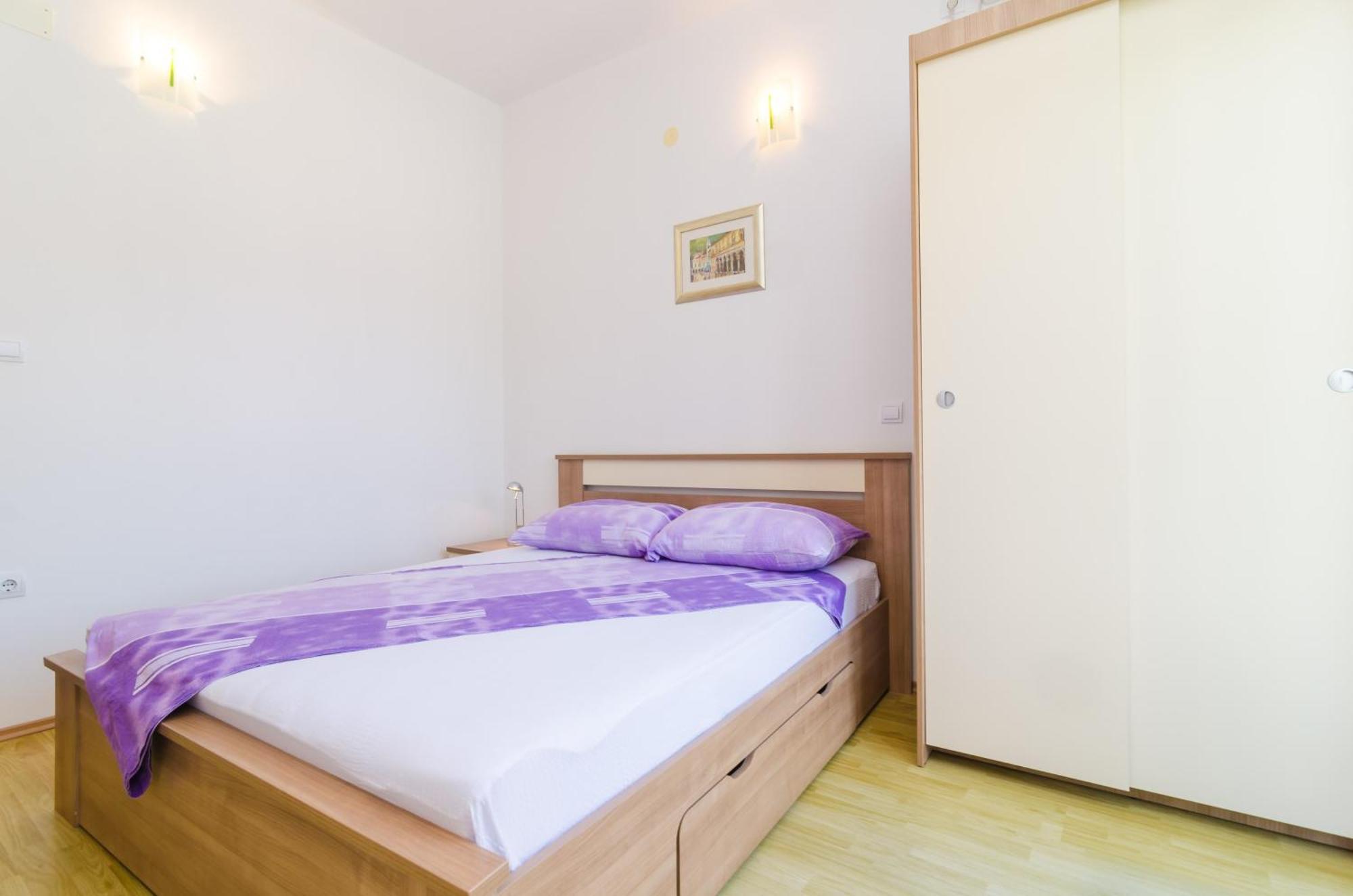 Rooms & Apartments Barisic มลินี ห้อง รูปภาพ